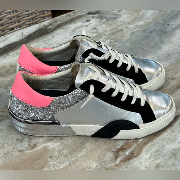 Women’s DOLCE VITA Zina low top sneakers in dark silver- Size 8 - Picture 2 of 13